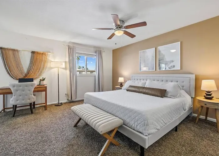 The Scott Pad - Remodeled Space, Large Pool, Centrally Located In The Heart Of Scottsdale!